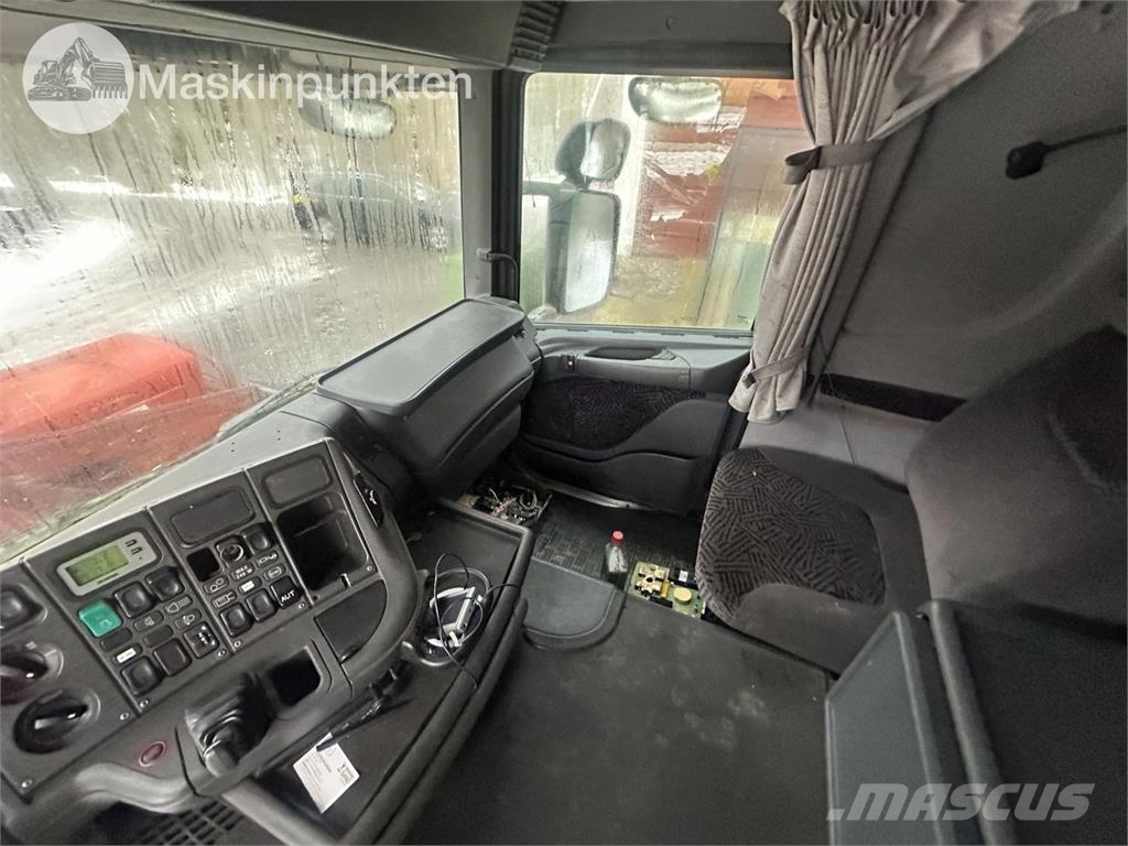 Scania R124GB6X2NZ470 훅 리프트 트럭