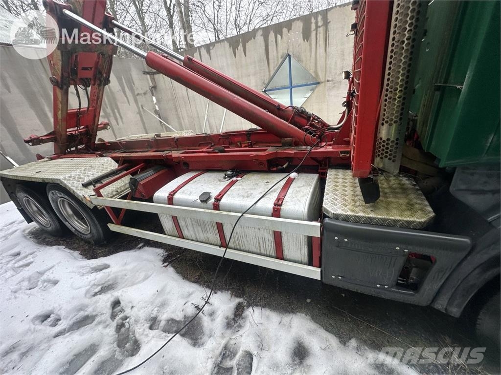 Scania R124GB6X2NZ470 훅 리프트 트럭