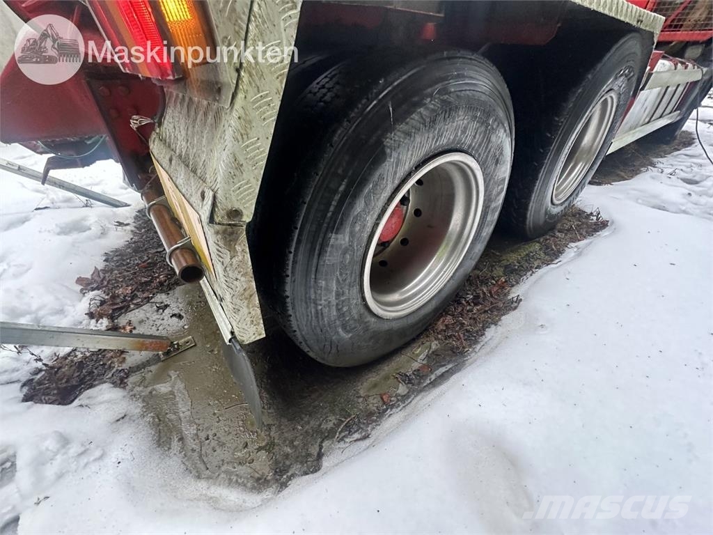 Scania R124GB6X2NZ470 훅 리프트 트럭