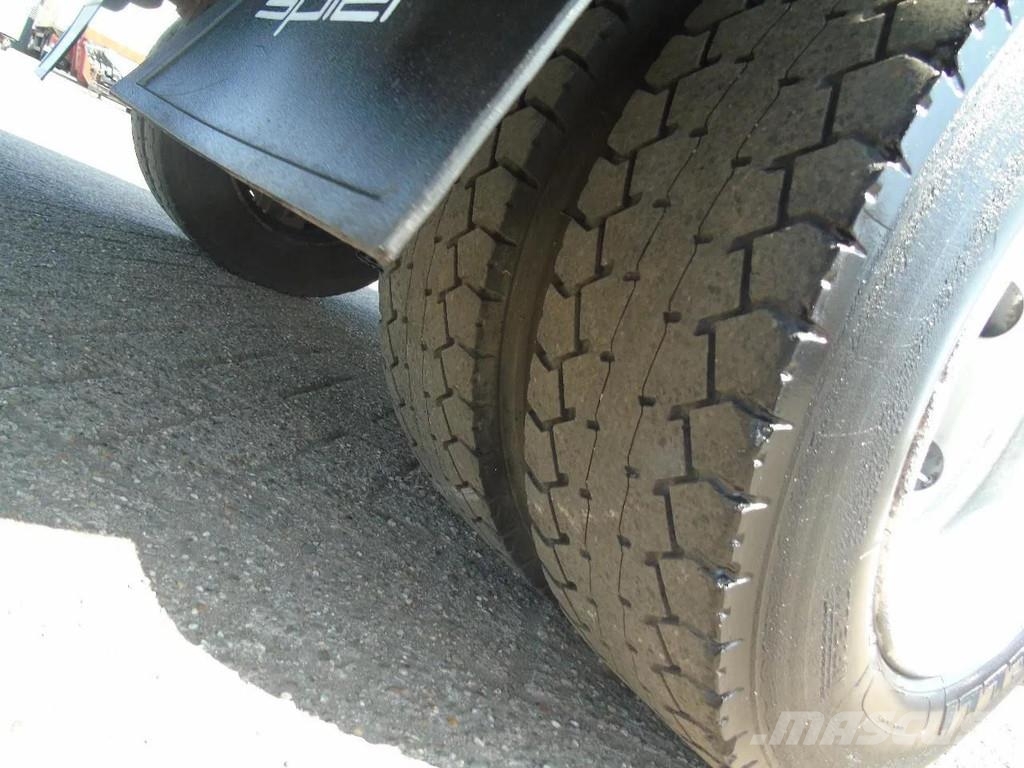 Iveco ML 75 E18 + MANUAL + EURO 5 + 3 SEATS شاحنات ذات هيكل صندوقي