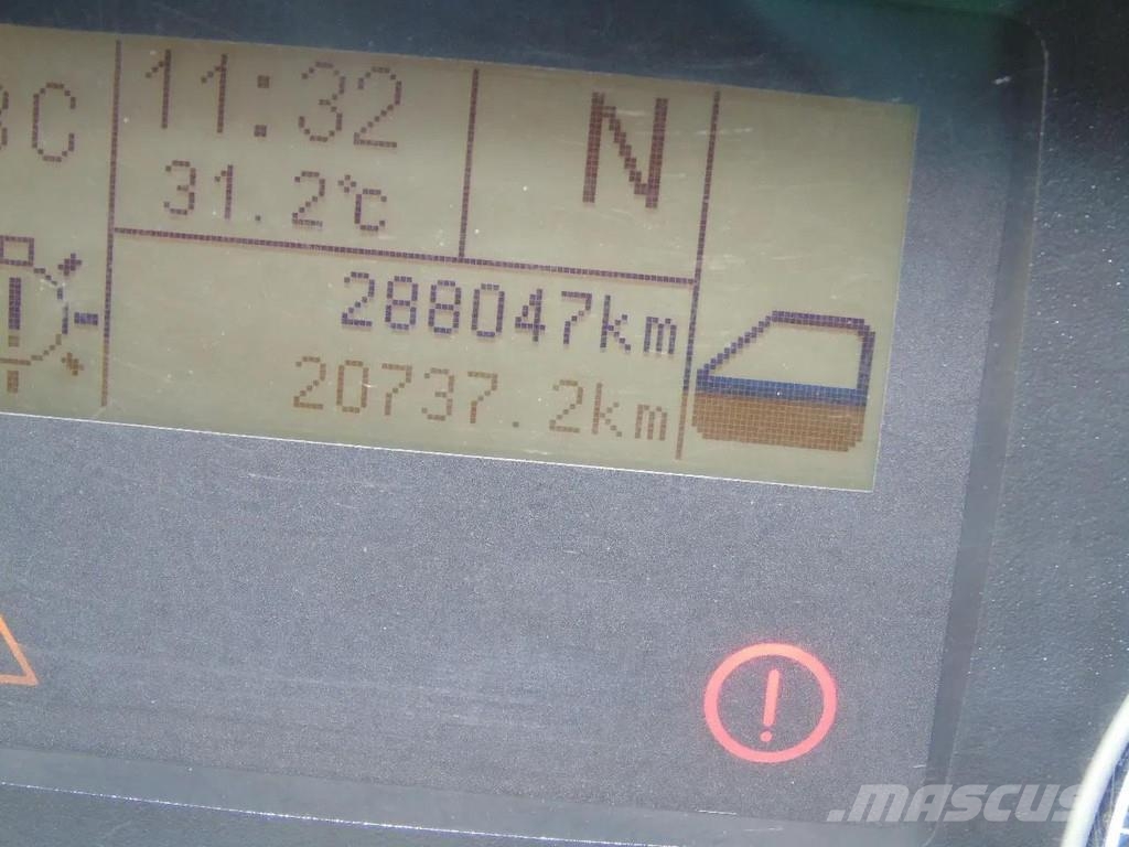 Iveco ML 75 E18 + MANUAL + EURO 5 + 3 SEATS شاحنات ذات هيكل صندوقي