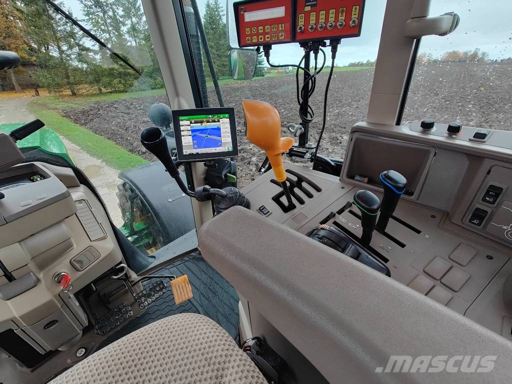 John Deere 6125 M الجرارات