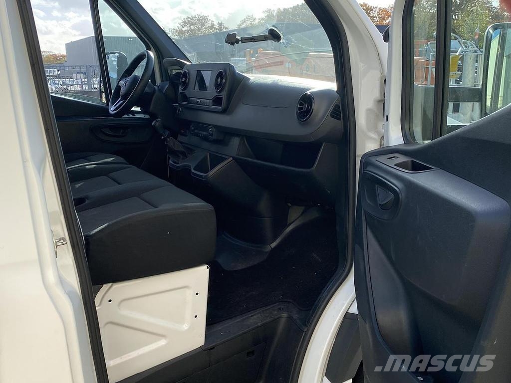 CMC PLJ22, Auto hoogwerker Strēles pacēlāji