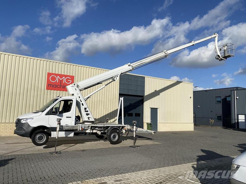 CMC PLJ22, Auto hoogwerker Strēles pacēlāji