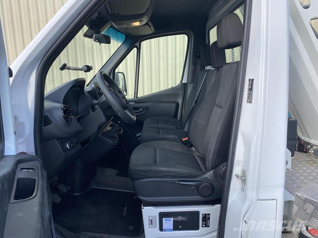 CMC PLJ22, Auto hoogwerker Strēles pacēlāji
