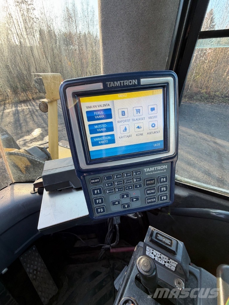 Komatsu WA 470-5 Kolesni nakladalci