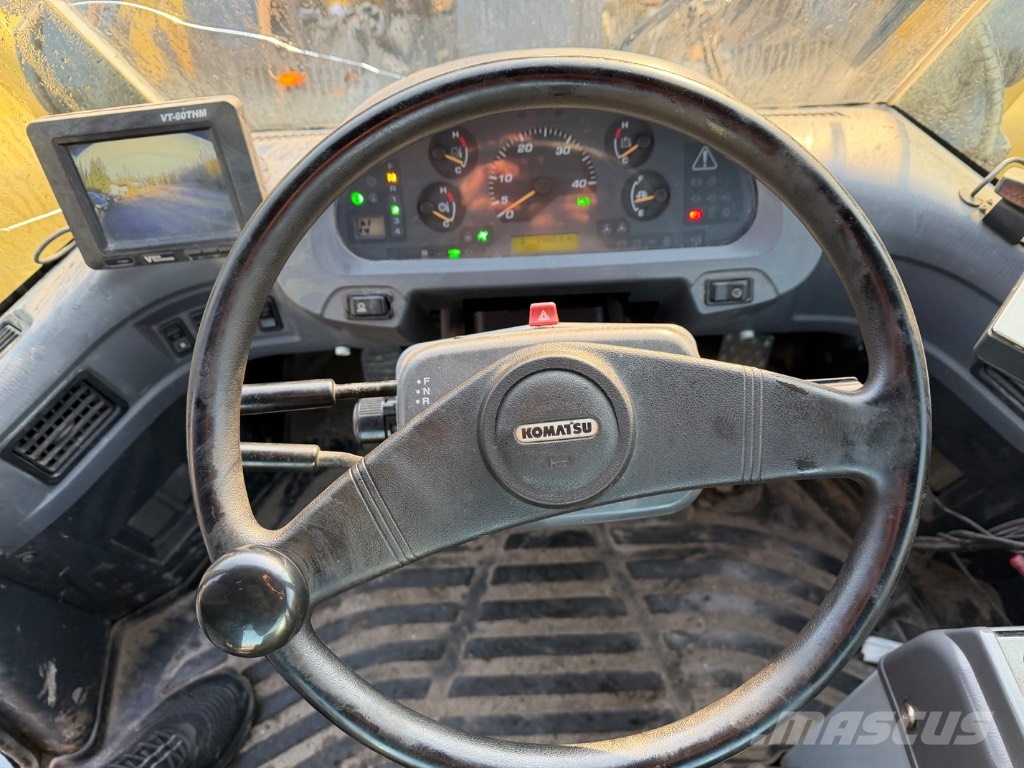Komatsu WA 470-5 Kolesni nakladalci