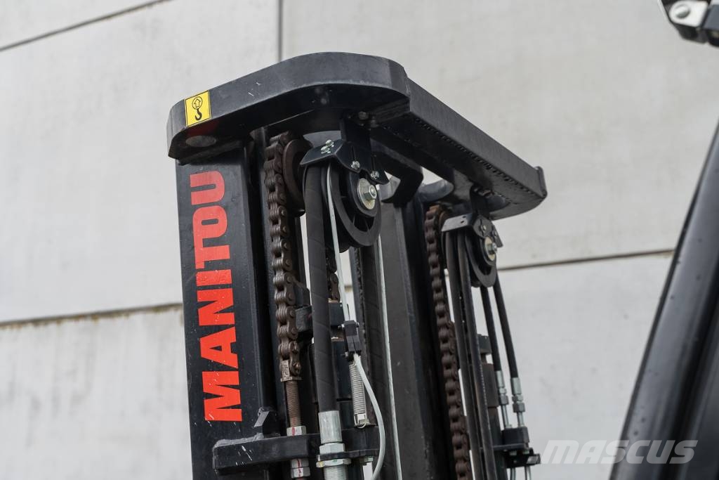 Manitou MC 25.4 Diesel forklifts