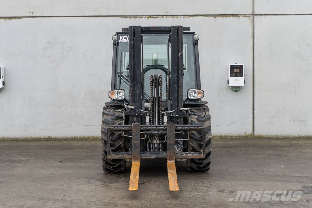 Manitou MC 25.4 Diesel forklifts