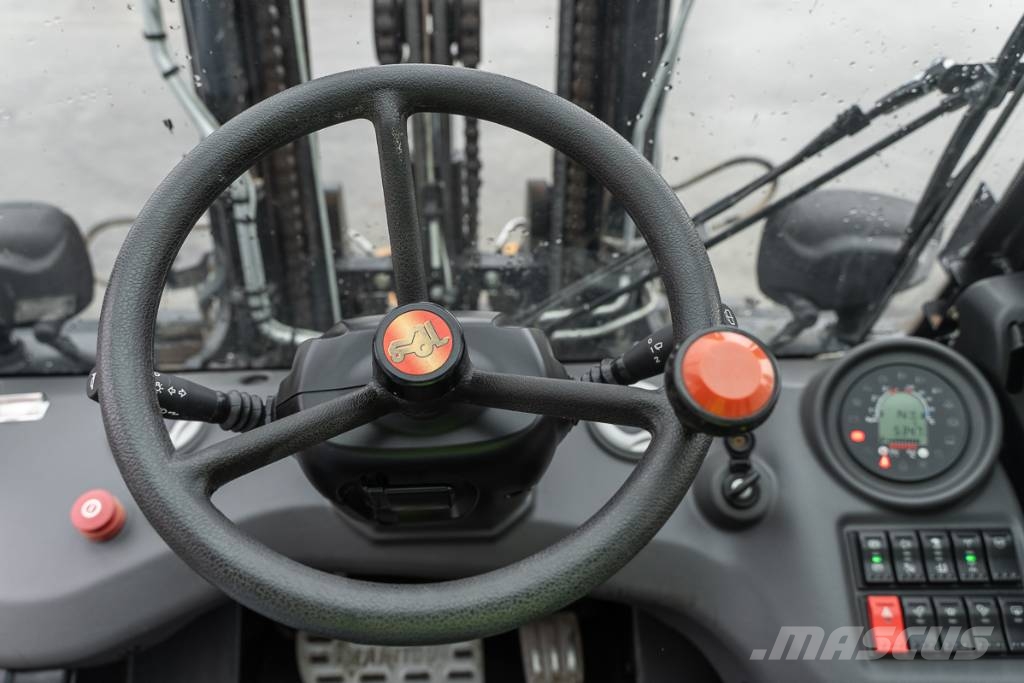 Manitou MC 25.4 Diesel forklifts