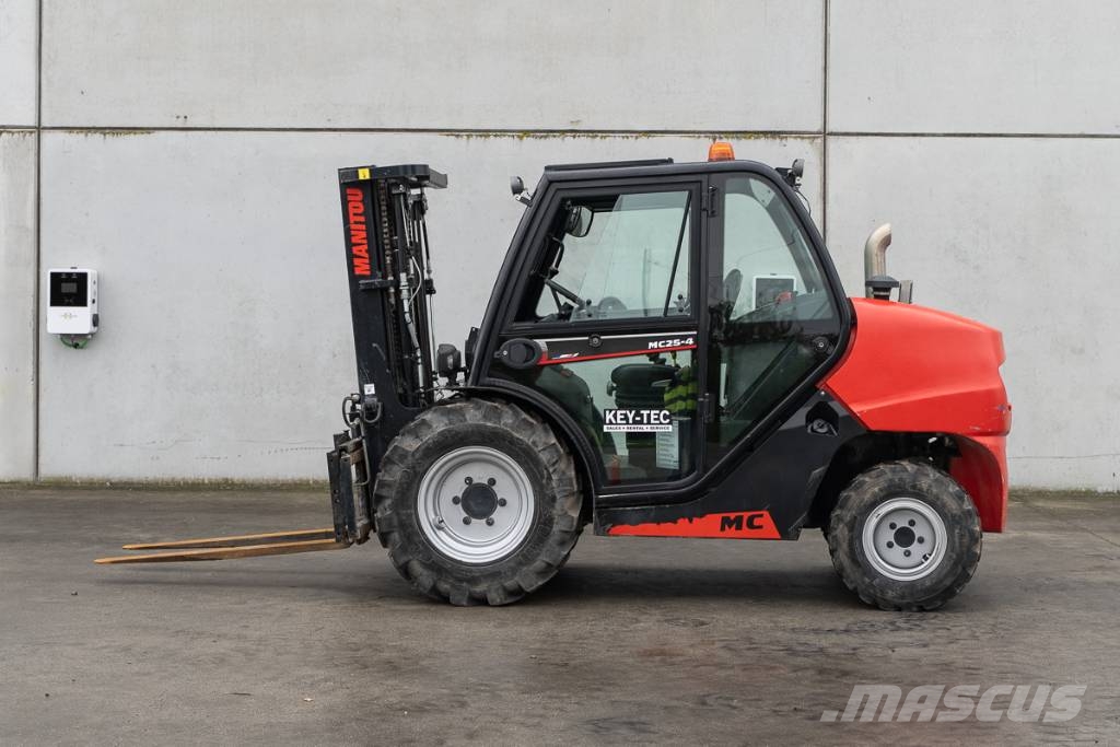 Manitou MC 25.4 Diesel forklifts