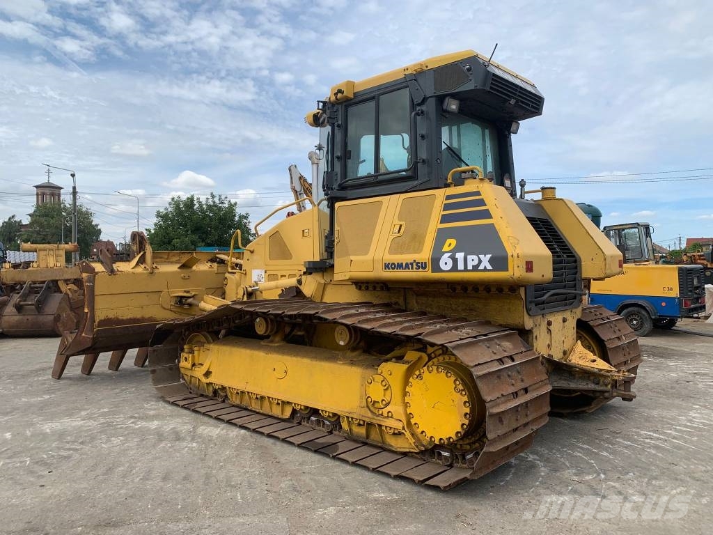 Komatsu D 61 PXI-23 Buldozer sobre oruga