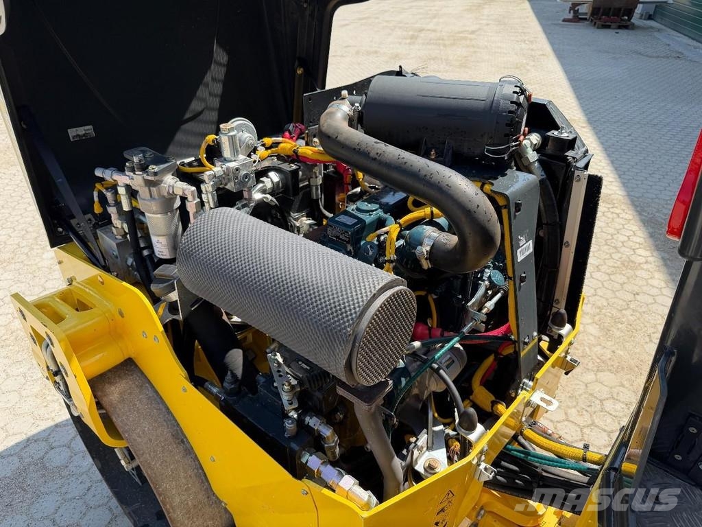 Bomag BW120 AD-5 مداحل متنوعة