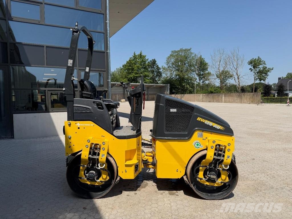 Bomag BW120 AD-5 مداحل متنوعة