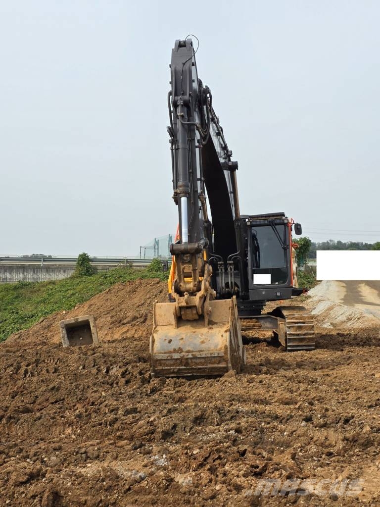 Volvo EC 300 E Paletli ekskavatörler