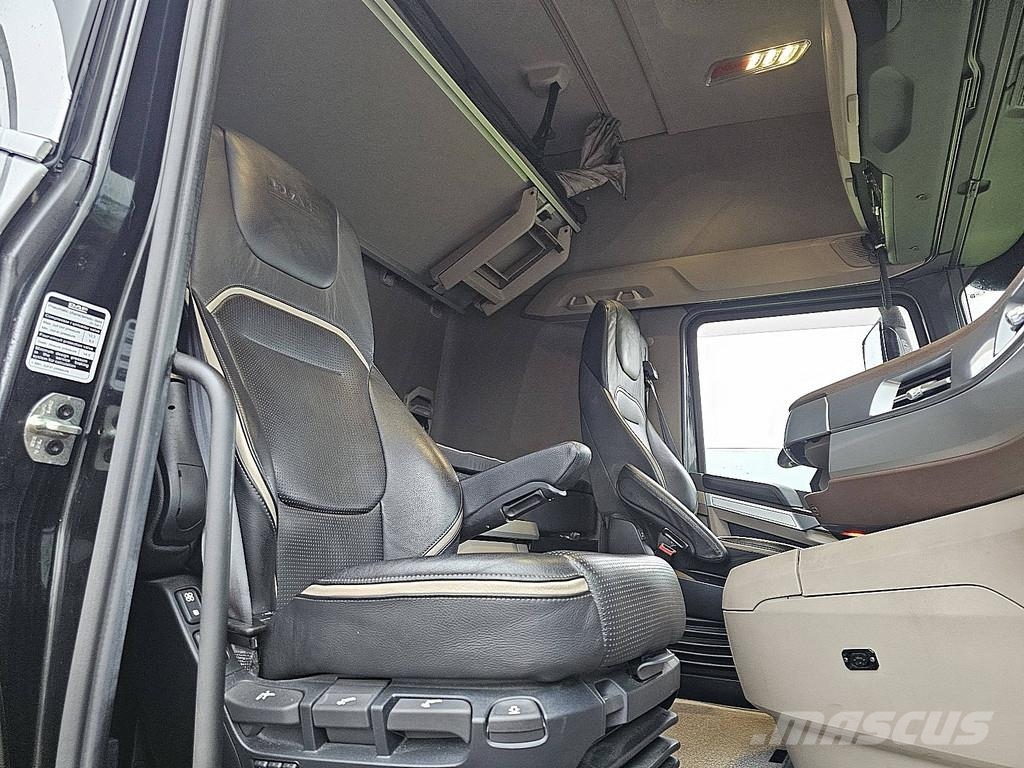 DAF XG+ 530 Leder Тягачі