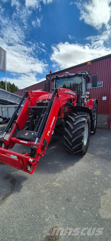 Massey Ferguson 8 S トラクター