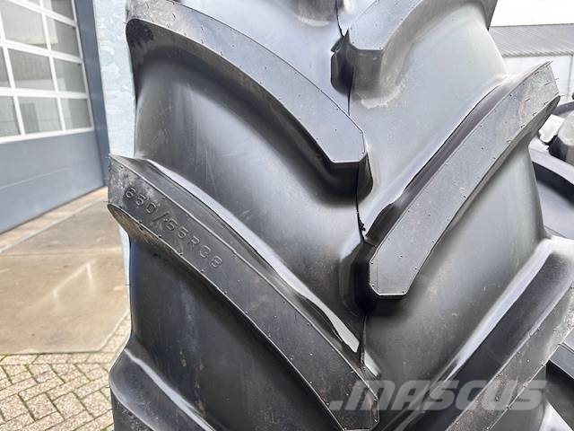 Bridgestone 650/65 R38 + 540/65 R28 VF Riepas, riteņi un diski