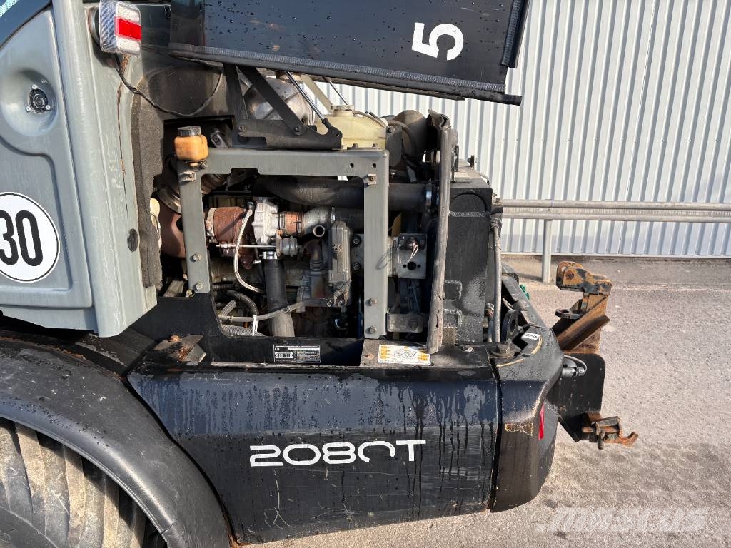 Weidemann 2080T Iekrāvēji uz riteņiem