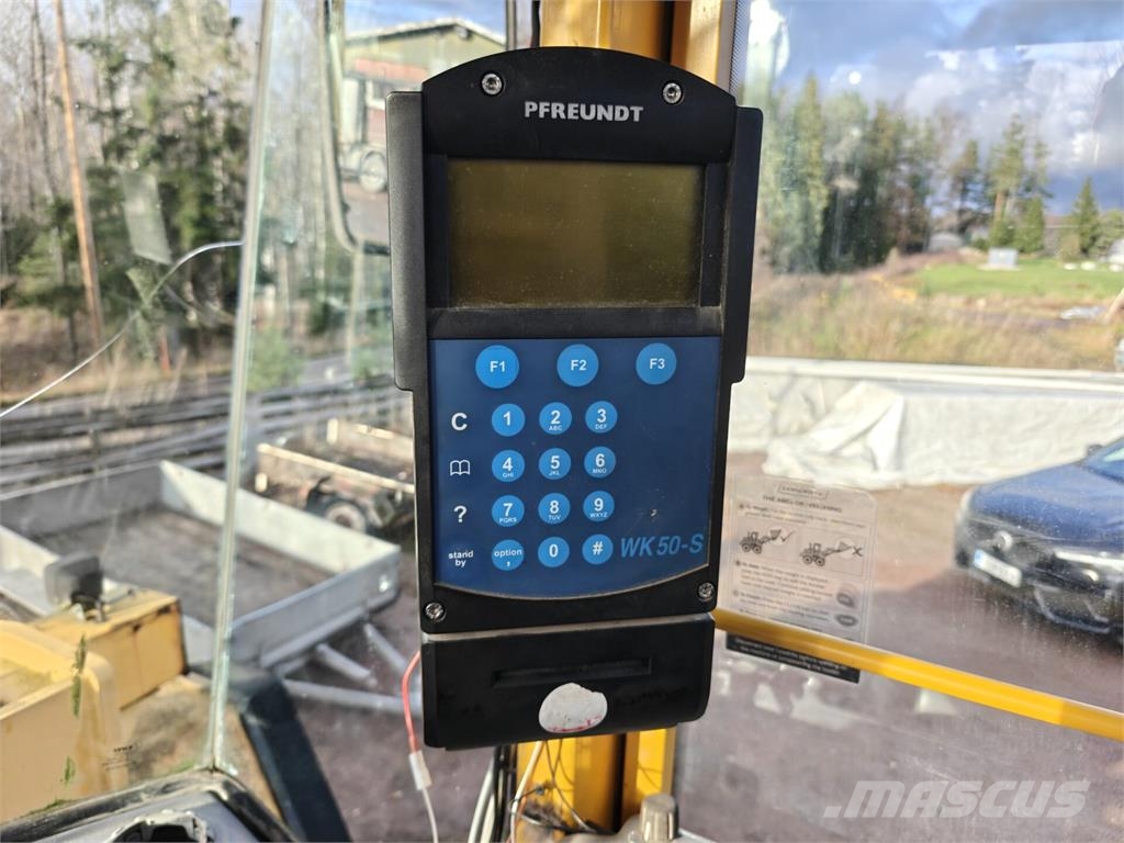 Volvo L 180 D Gumikerekes homlokrakodók