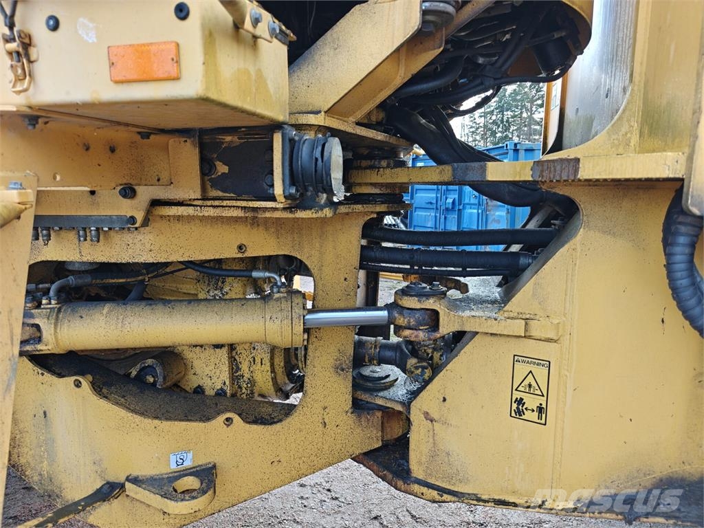 Volvo L 180 D Gumikerekes homlokrakodók