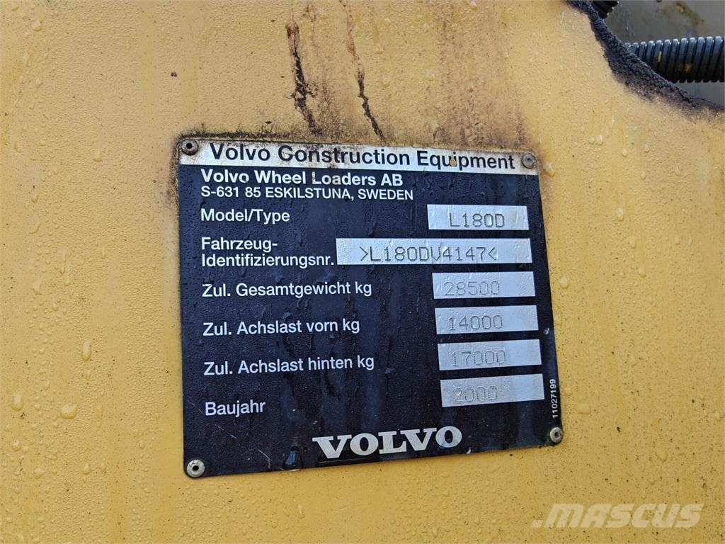 Volvo L 180 D Gumikerekes homlokrakodók