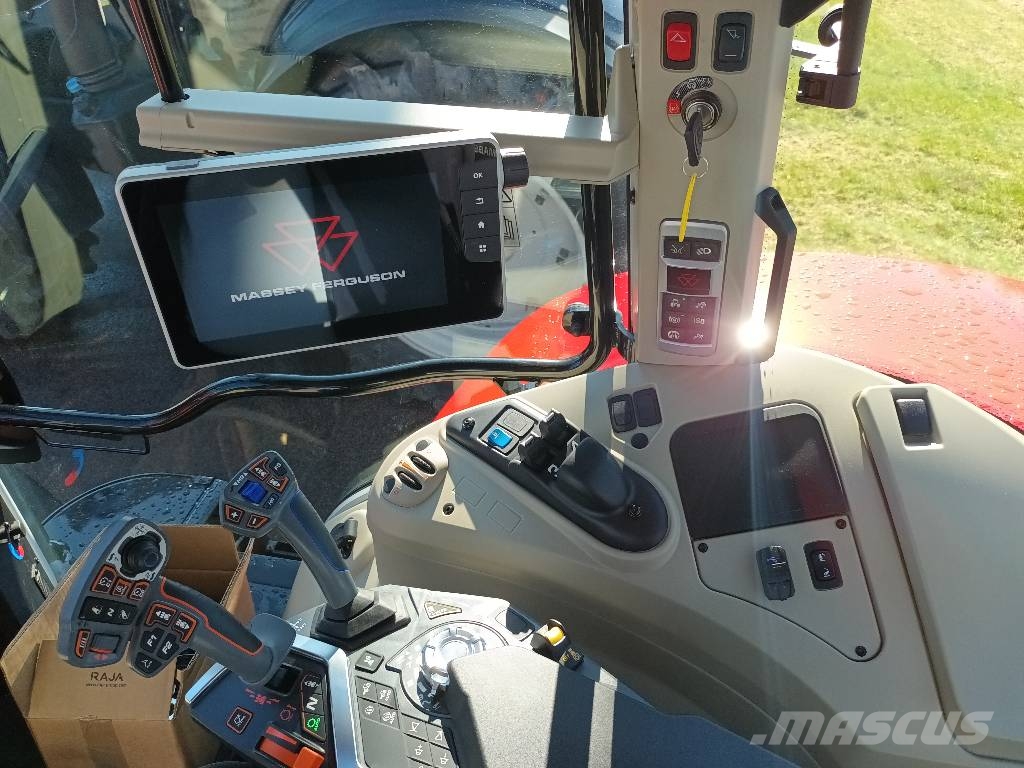 Massey Ferguson 6s.180Dyna-6 Exclusive Traktory