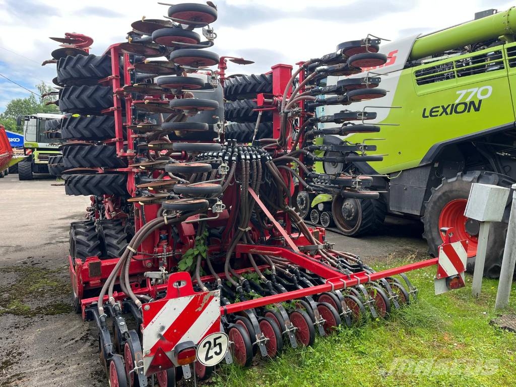 Horsch Focus 6 TD 드릴
