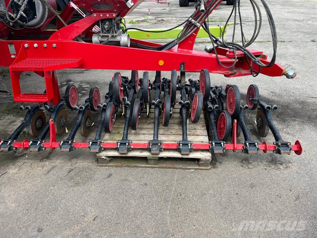 Horsch Focus 6 TD 드릴