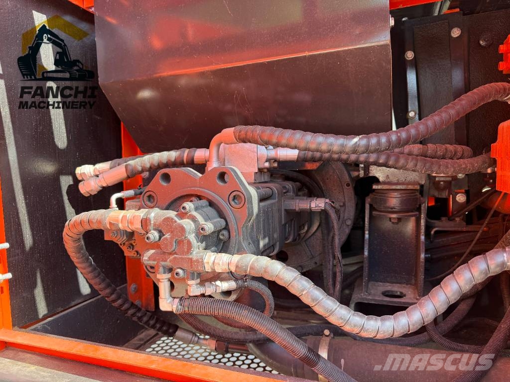 Doosan 225LC-9c Rupsgraafmachines