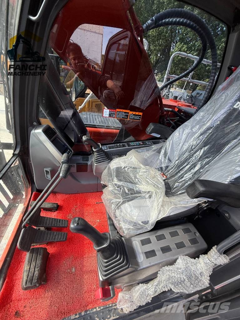 Doosan 225LC-9c Rupsgraafmachines