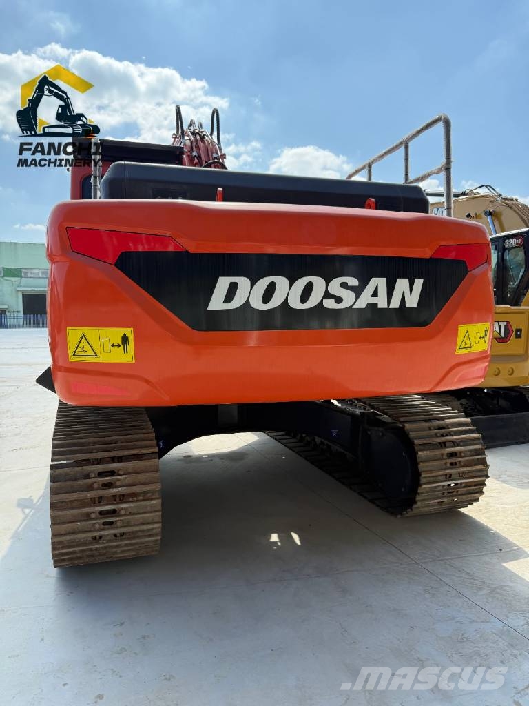 Doosan 225LC-9c Rupsgraafmachines