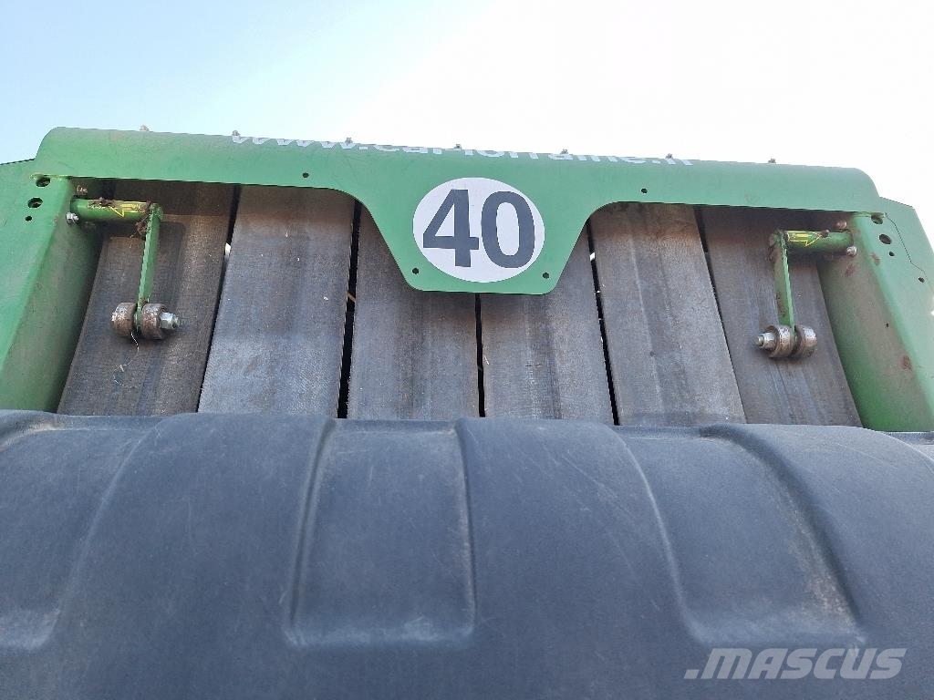 John Deere V461M Rundbalspressar