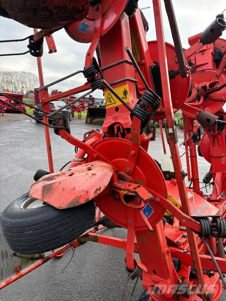 Kuhn GF 7902 Obračalniki in zgrabljalniki