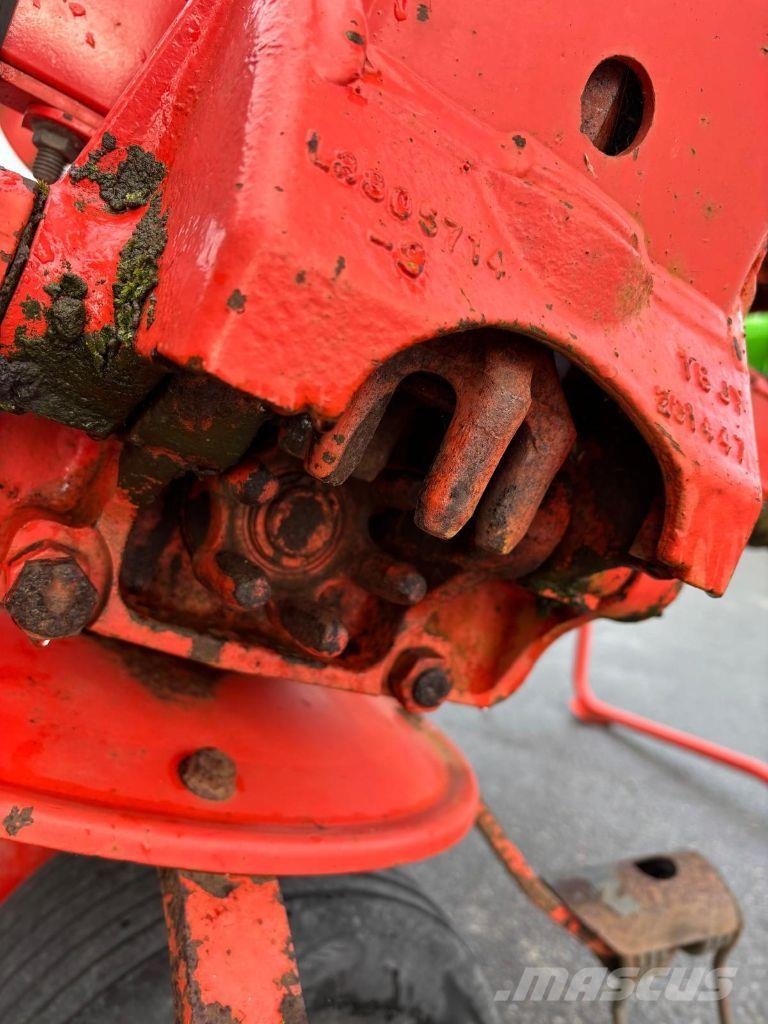 Kuhn GF 7902 Грабли-ворошилки