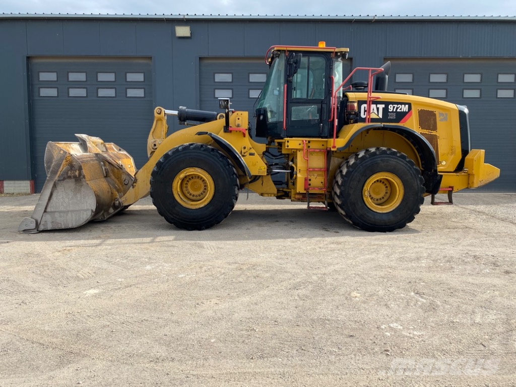 CAT 972M XE Фронтальні навантажувачі
