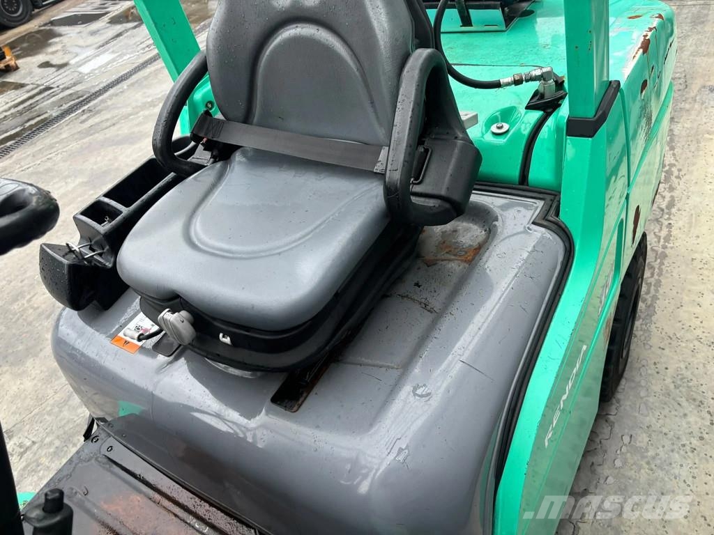Mitsubishi FG35NT Heftruck LPG (dujiniai) krautuvai