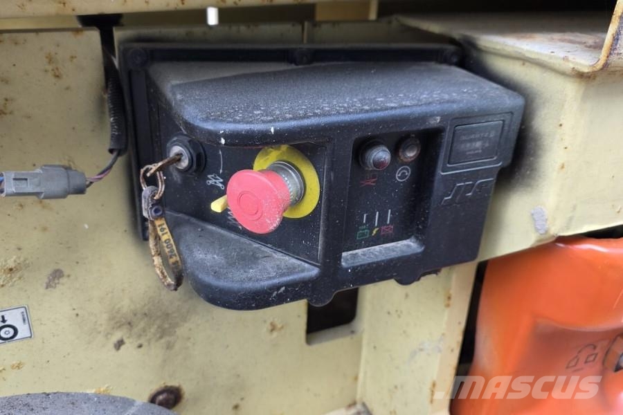 JLG 2630ES Electric, Working Height 10m, 230 kg Capaci Schaarhoogwerkers
