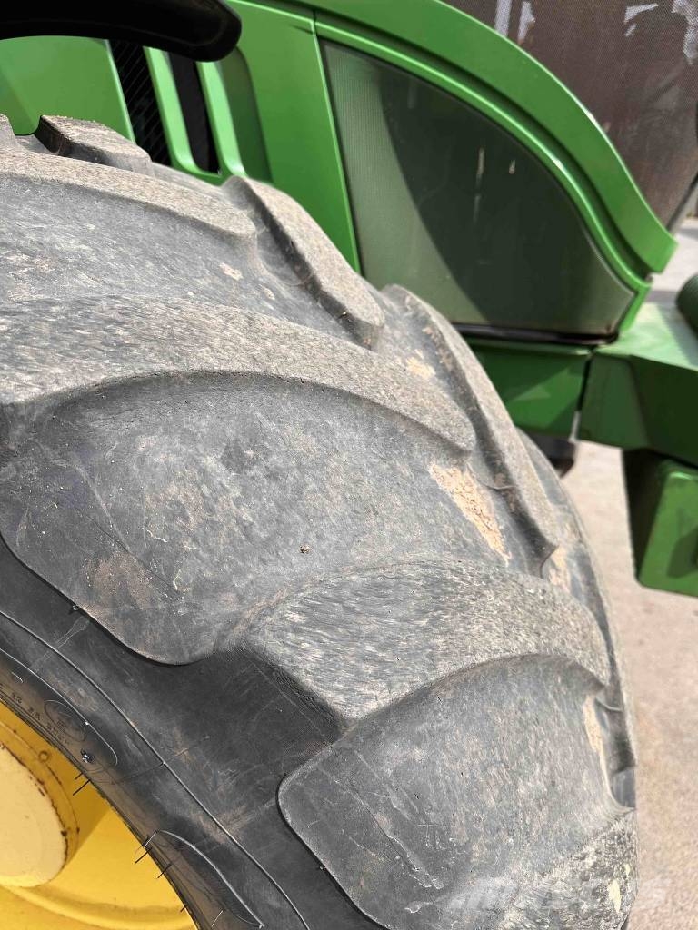 John Deere 6190 R Traktory