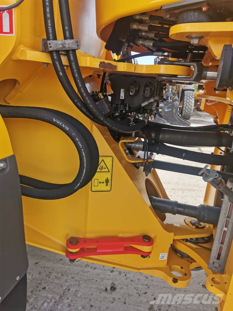 Volvo L 120 H Chargeuse sur pneus