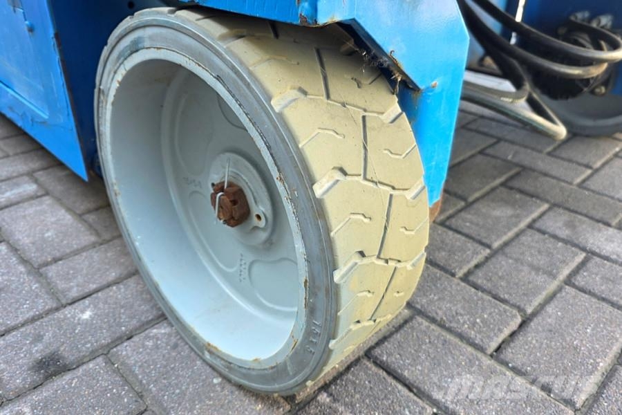 Genie GS3246 Electric, Working Height 11.75 m, 318kg Cap Mini incarcator