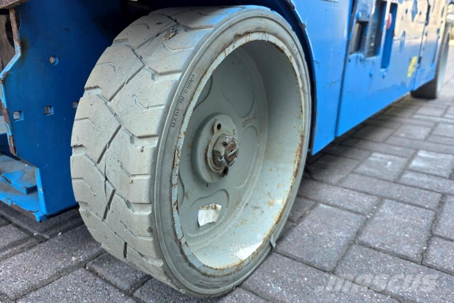 Genie GS3246 Electric, Working Height 11.75 m, 318kg Cap Mini incarcator