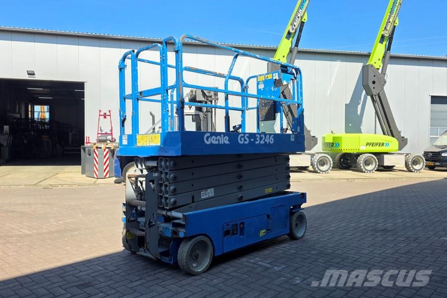 Genie GS3246 Electric, Working Height 11.75 m, 318kg Cap Mini incarcator