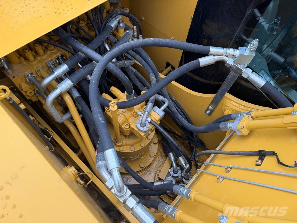 CAT 320 DL . Raupenbagger