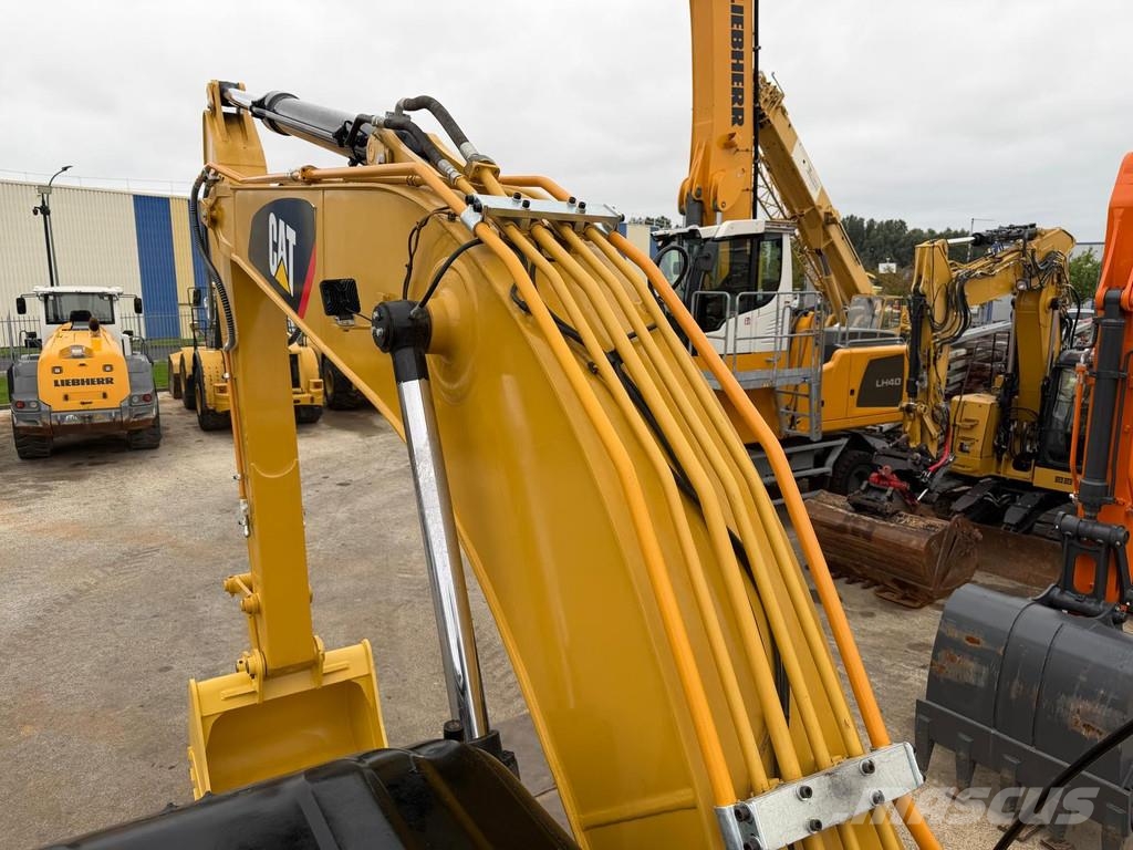 CAT 320 DL . Raupenbagger