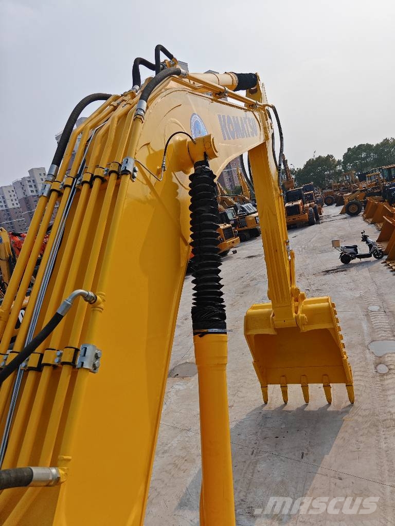 Komatsu PC 360 حفارات زحافة