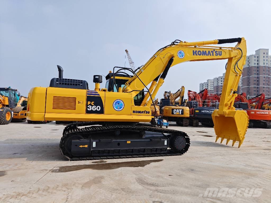 Komatsu PC 360 حفارات زحافة
