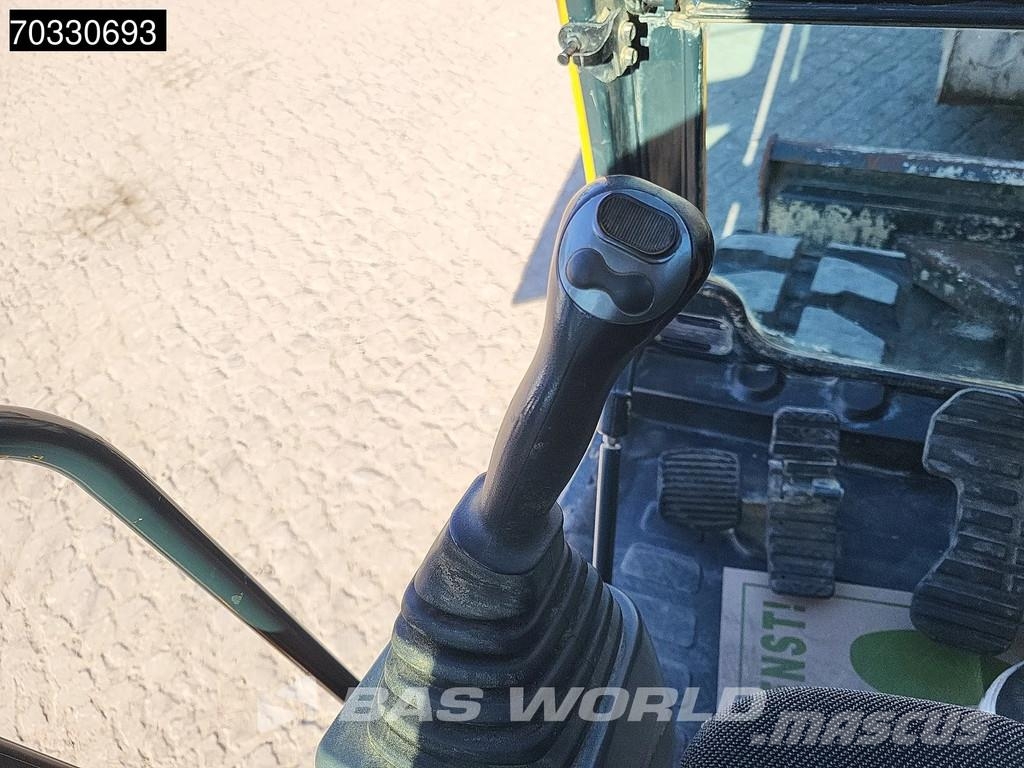 Hyundai R80 CR-9A A/C - 3 Buckets Minibagger < 7t