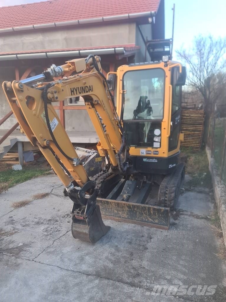 Hyundai R25Z-9 AK Εκσκαφάκι (διαβολάκι) < 7t