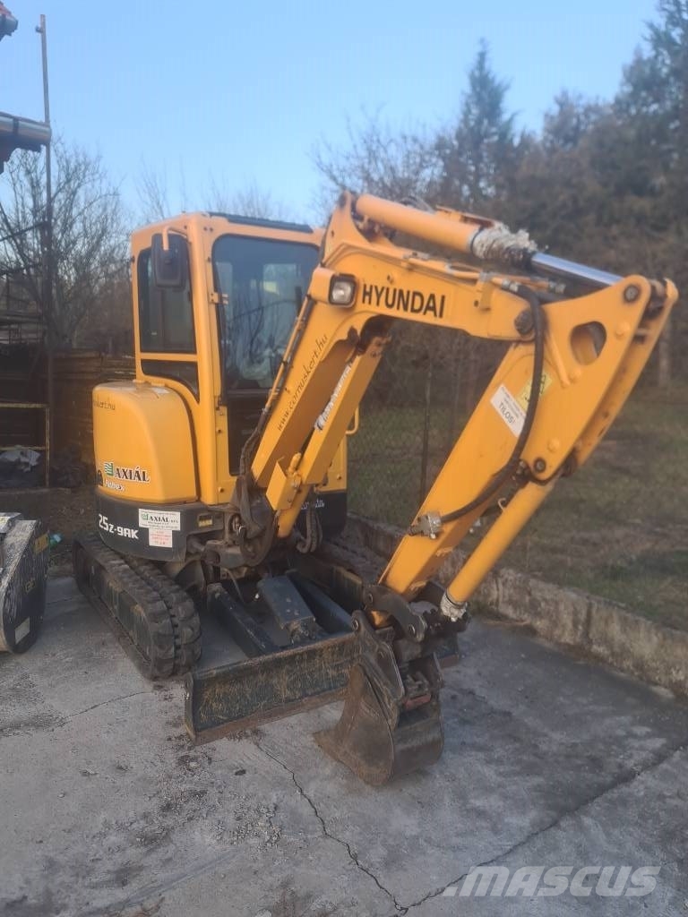 Hyundai R25Z-9 AK Εκσκαφάκι (διαβολάκι) < 7t